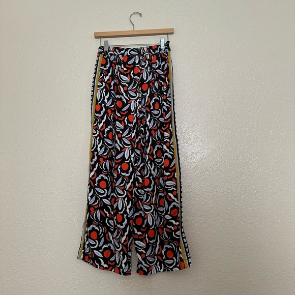 By Anthropologie Breezy Straight Red Motif Pants - Picture 4 of 7